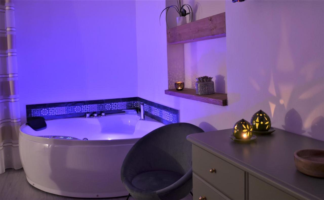 The Court Suites & Spa Tarente Buitenkant foto